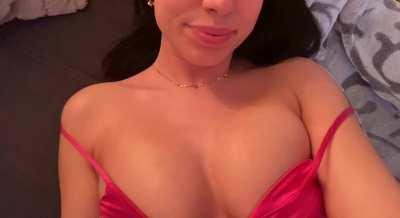 can i be your new girlfriend..?