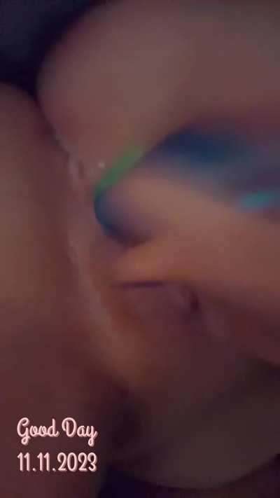 Tahiti treat! Drink my tropical pussy juice!