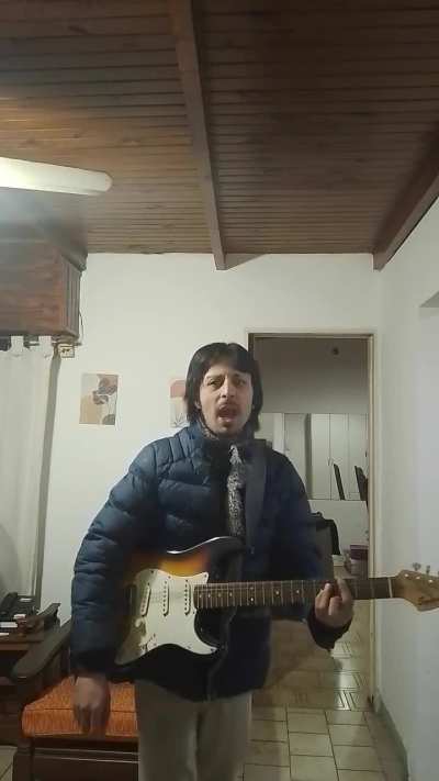 holy heck he sounds just like kurt 