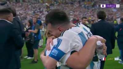 Mamá de Messi lo sorpre...QUIÉN LE DIO UN BOMBO A AGUERO