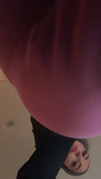 Big fart 💨 in your face