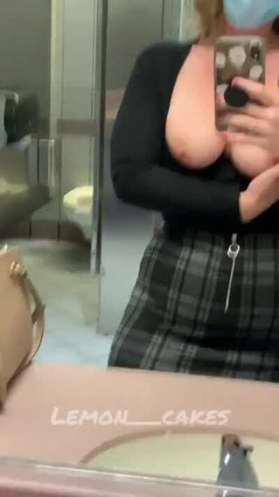 It’s like a requirement now, I have to (f)lash in every public restroom😅