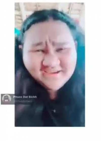 dying from cringe 😭