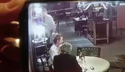 Cuando un jubilado te reclama el aumento que le prometiste