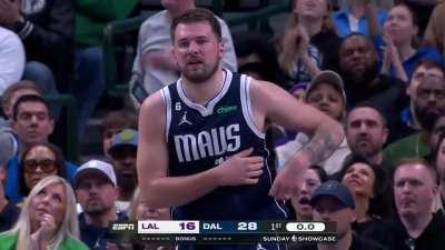 [Highlight] Near the end of the 1st quarter, Luka collides with Lebron on a box out and gets shaken up. He laughs about it with Lebron after