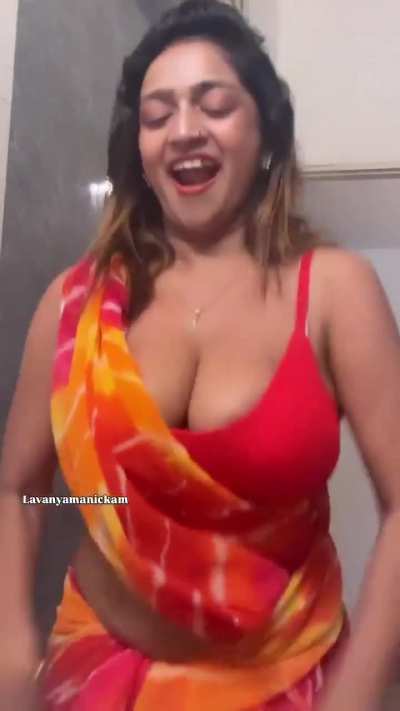 Lavanya Manickam Red Saree dance