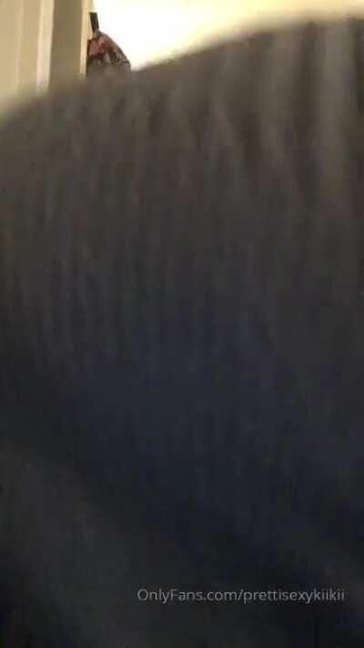 light clap at the end