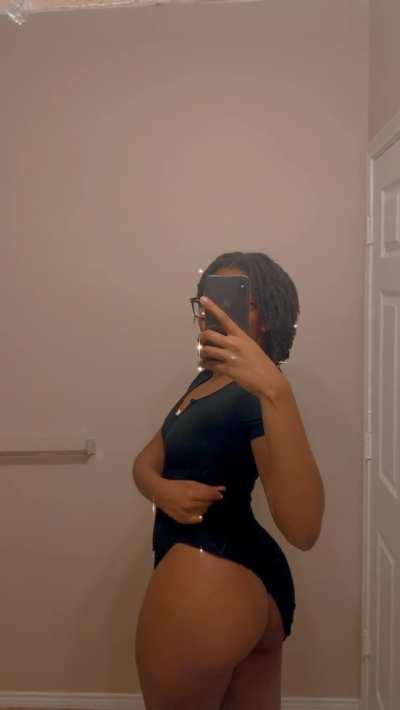 we fuckin on the first date?