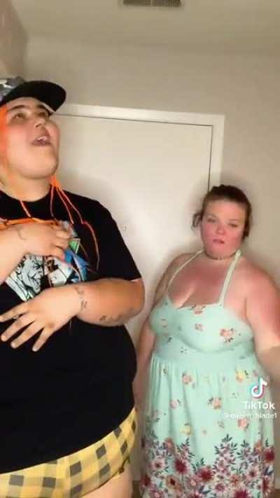 There’s 8 braids total, I counted them