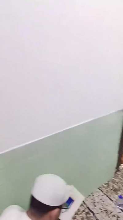 Nabi tinggi suara baca quran dalam masjid pun baginda larang ni siap ada alat muzik dan sound system bagai.