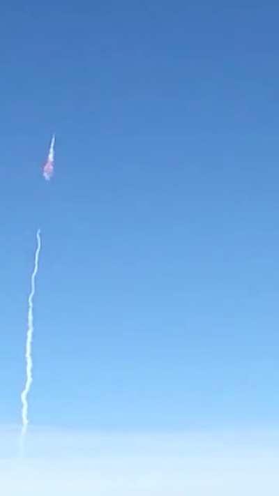 Sorry I’m (very) late, but 2 weeks ago I managed to capture the IFA from a plane on my way to Florida