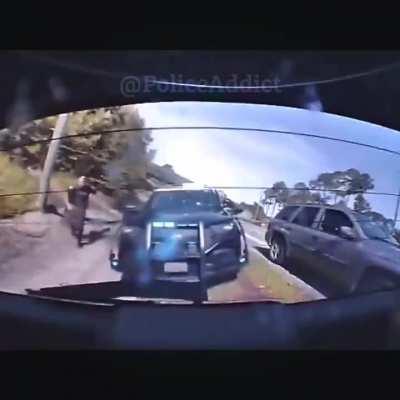 The more you watch this the crazier it gets. 😳