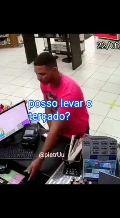 Olha que linda essa ação do homem!!! 😍