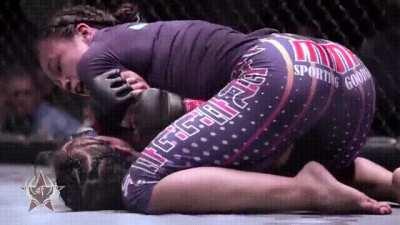 Michelle Waterson jiggle