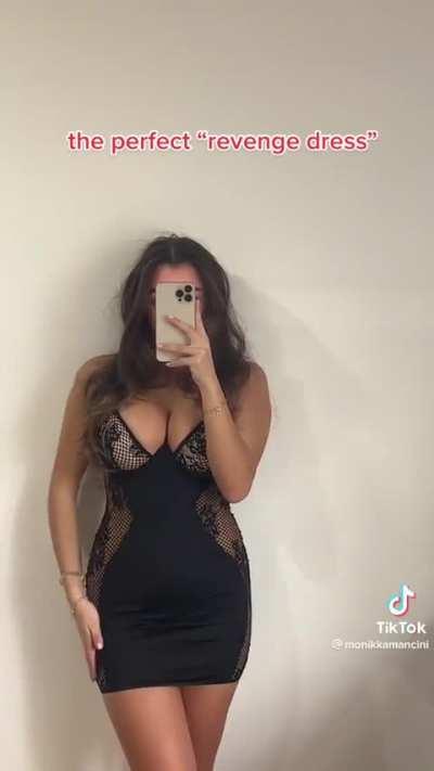 @monikkamancini black dress