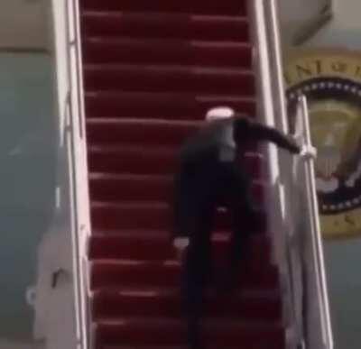 Hey buddy stop doing that, like pls😡😠😡🤬😠