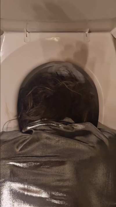 [ Removed by moderator ]