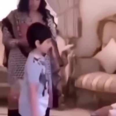 Tryna get my friends hyped for Donda after the second week of it not dropping