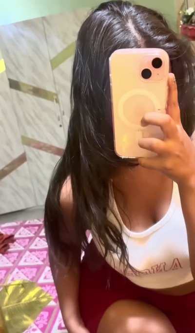 Boys get their wild side out at night… lucky for you, I’m available (f)