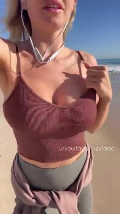 Anyone here have a thing for fit Aussie girls?