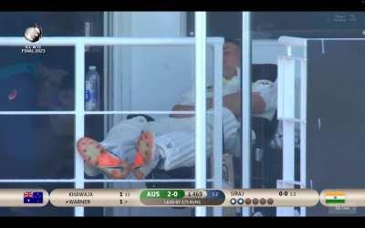 Siraj interrupts Labuschagne's sleep!
