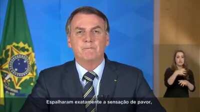 100 Mil Mortes. Essa página da história já está escrita e será lembrada pela incompetência e irresponsabilidade desse senhor aí.