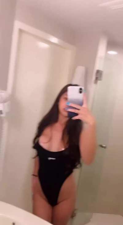 I wanna let one lucky Redditor cum on my ass multiple times 😜