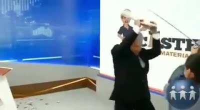 Live testing a porcelain tile quality