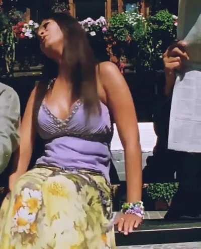 Look at those melons bounce 🤤