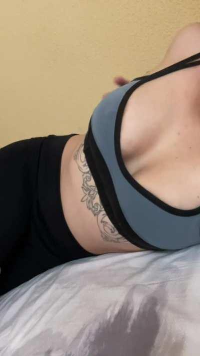 Should I strip in this subreddit more often for you guys? I'm insecure😊