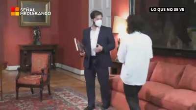 Presidente... súbase el cierre.