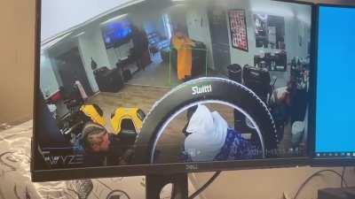 Off-Duty Baltimore Cop Fatally Shoots Man Who Killed Barber