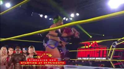 Marti gets wrecked 💪🏽