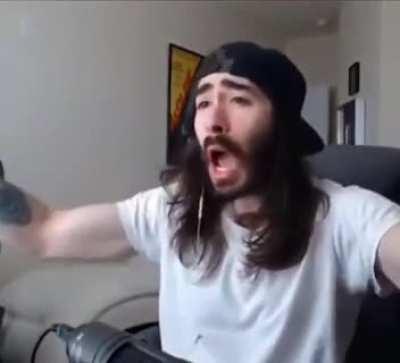 Whenever Ryan Cohen tweets