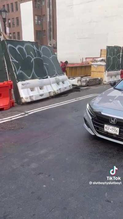 he back at it again😭