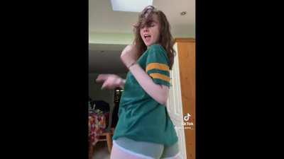 Laura’s ass shaking slowed