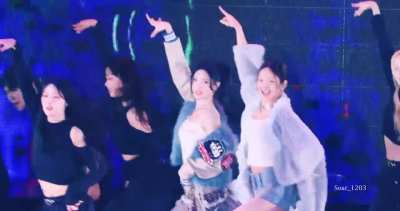 Hyoyeon - Second Ft. H2H Juun [SMTOWN LIVE in FUKUOKA]