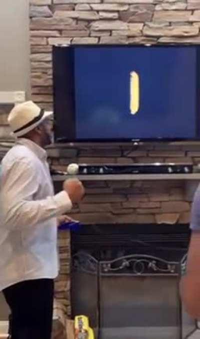 Dad play goldeneye after a long time