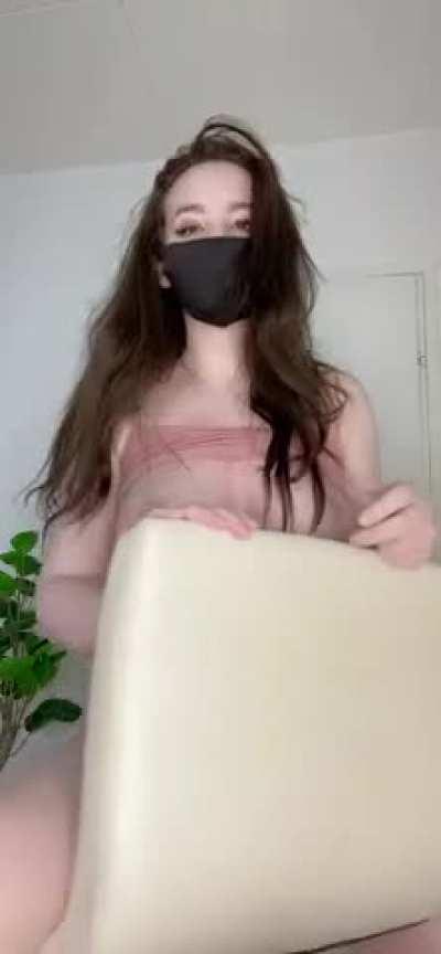 Do I have a permission to mount you like this chair