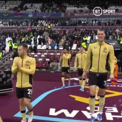 Mildly interesting: The shortest (5'4