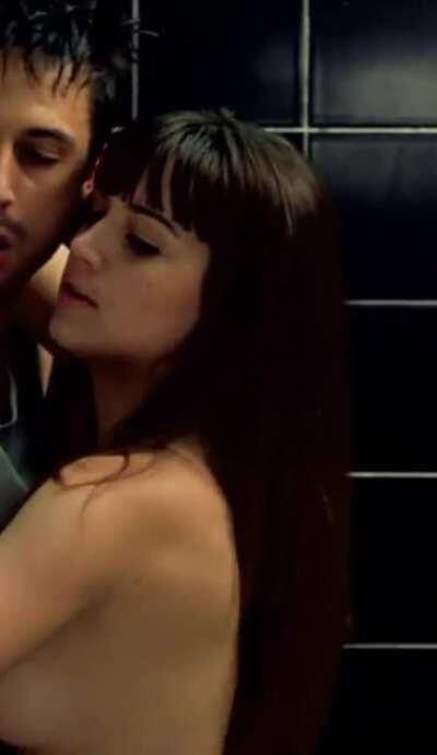 Dude probly. paid $1M for this scene with Ana de Armas