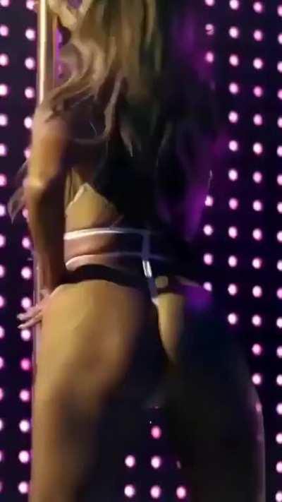 JLo's Hustlers booty loop