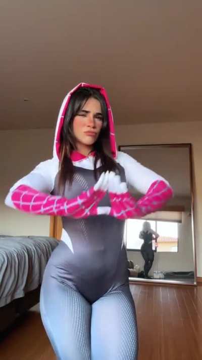 Que d3tonada tiene Alana no creeen?