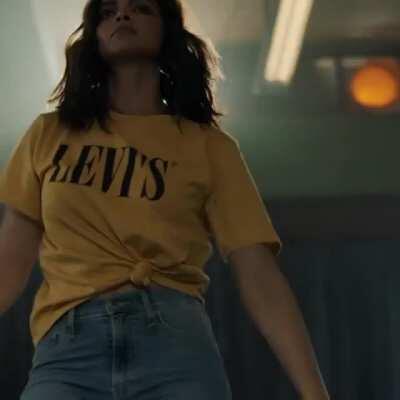 Deepika advert for Levi’s Jeans