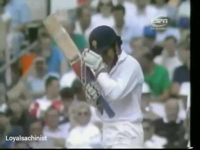 17 years young Tendulkar's reply to Malcolm Bouncer 😎😎