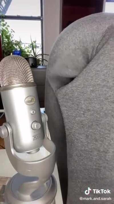 How the theme song makes my butt cheeks feel