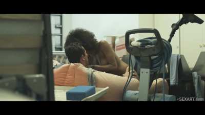 Gushing Creampie - Luna C