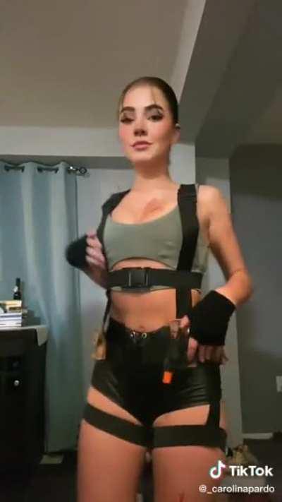 Lara Craft, wait til the end | @_carolinapardo