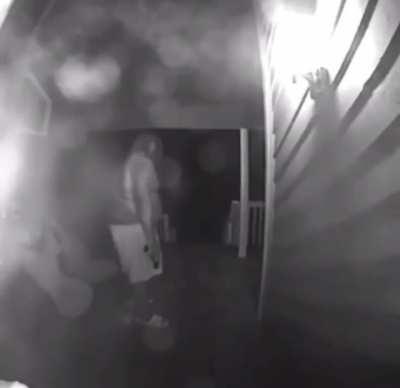 Young Chop shoots at pizza Man for forgetting his breadsticks