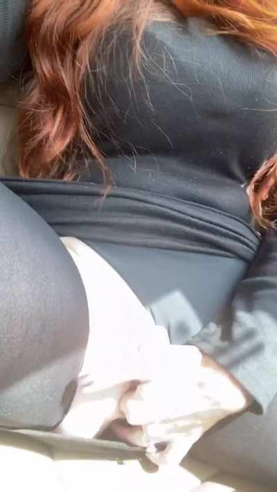 Stuck in traffic and it’s already so hot 🥵